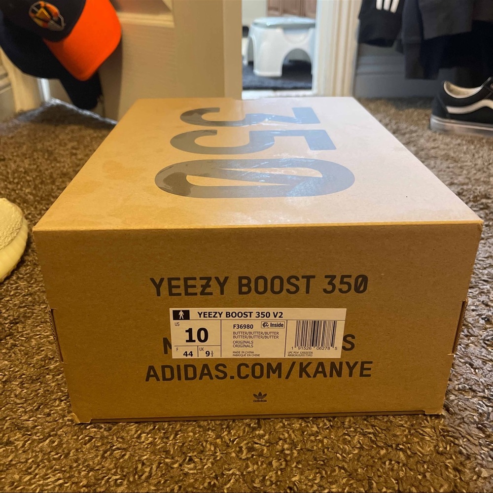 Yeezy Butter size 10
